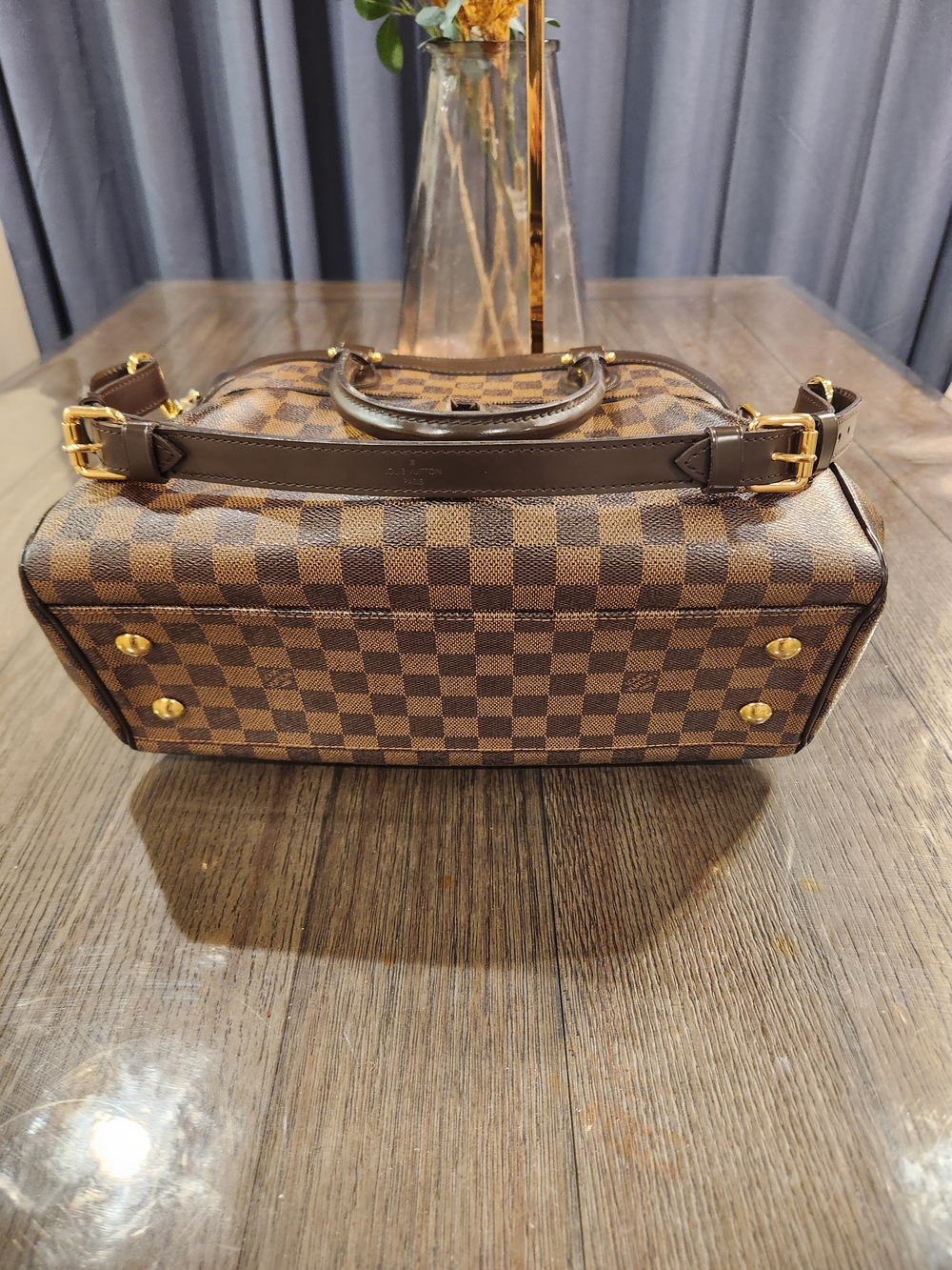LOUIS VUITTON
Damier Ebene Trevi PM - Picture 6 of 8